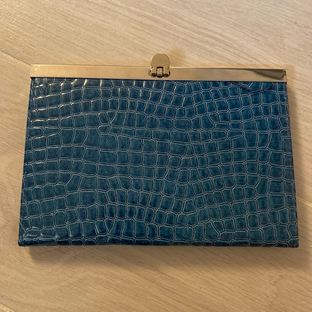 Perfect little blue photo wallet
